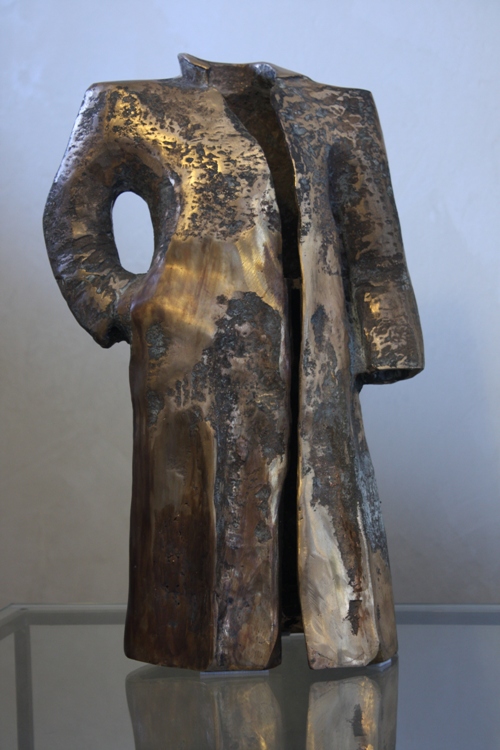 Sculptures - The broadshouldered man - Bronze