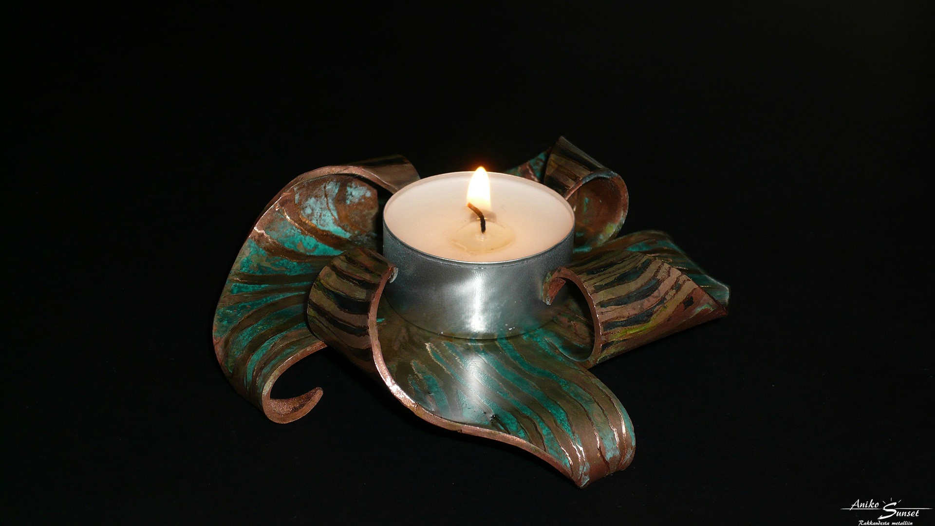 "Finnish Christmas tealight pastry" - copper sheet patinated using a special technique 100x100x2 mm