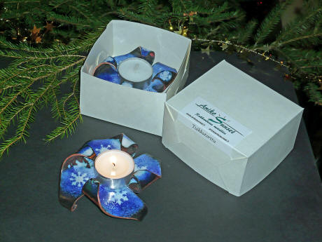 Enamelled Finnish Christmas tealight pastries with the box